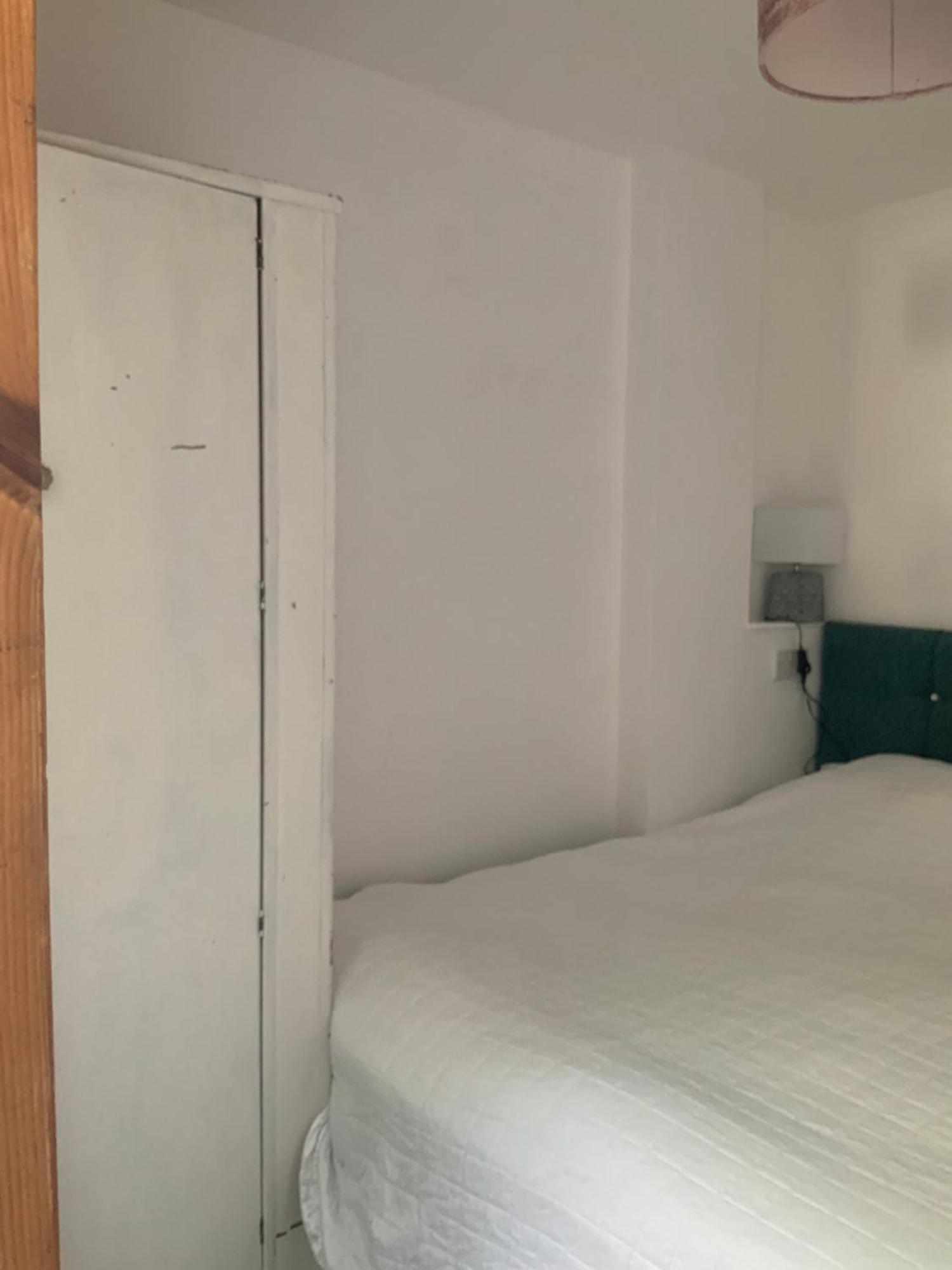 Self Contained Rooms In Central Torquay Extérieur photo